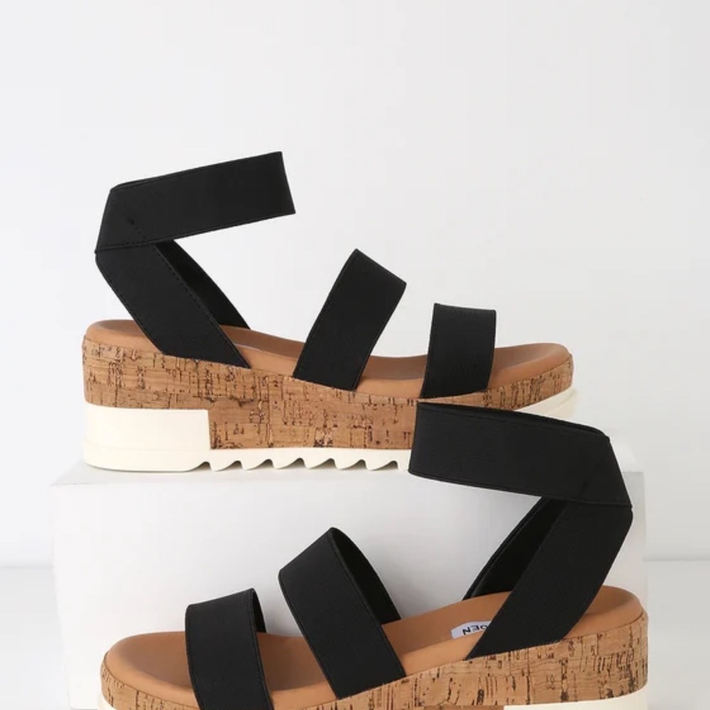Steve Madden Platform Sole Sandals - Picture 2 of 3